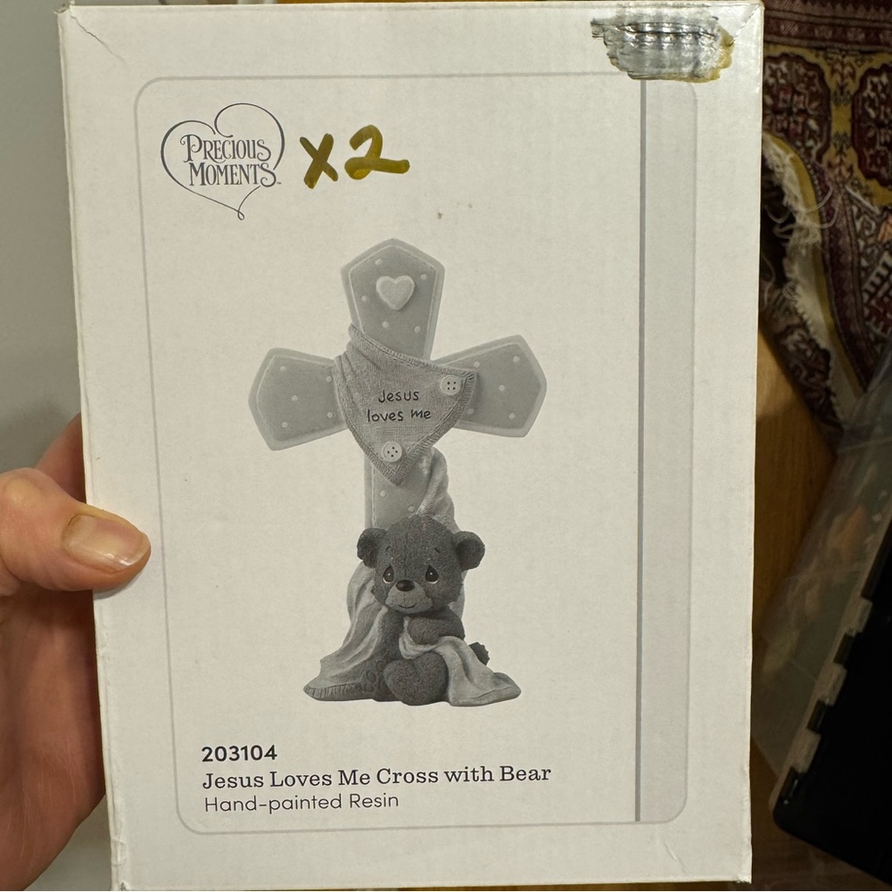 Precious Moments #203104 Jesus Loves Me Cross with Bear - Picture 5 of 6